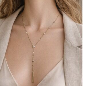 vintage Henri Bendel Gold Tone Crystal Lariat Y-Necklace with Bar  drop pendant